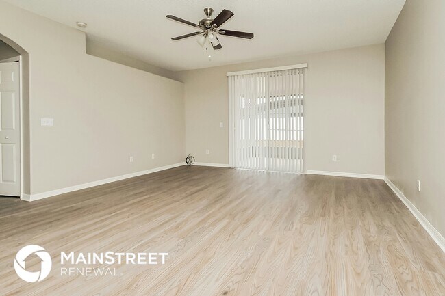 Foto del edificio - 527 Madina Cir