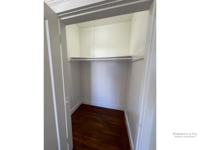 Building Photo - UPDATED + SPACIOUS 1BR/ 1BA IN INNER RICHMOND W/ BONUS ROOM, LRG KITCHEN, HRDWD FLRS, GREAT LOCATION