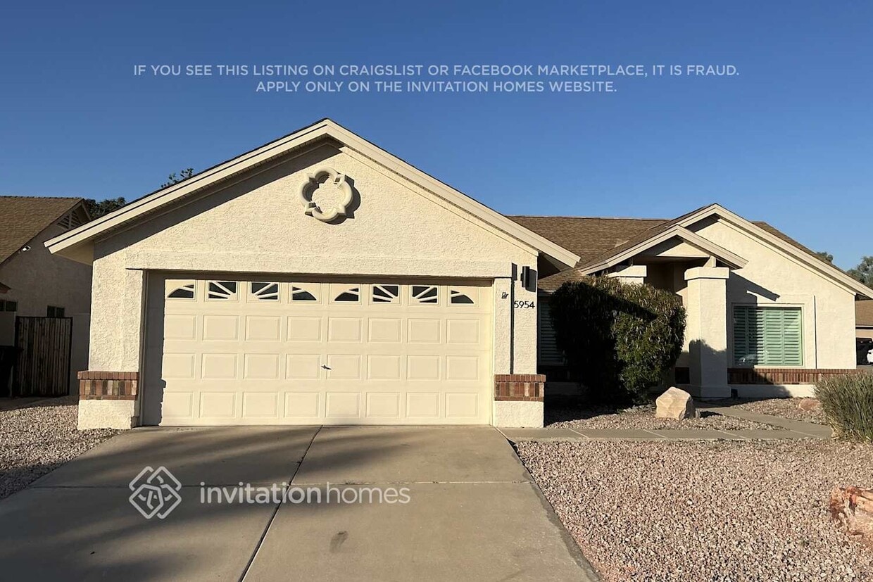 Primary Photo - 5954 E Elmwood St