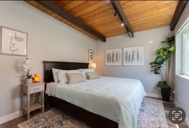 Building Photo - This is Unit A w/ direct alley access. All...