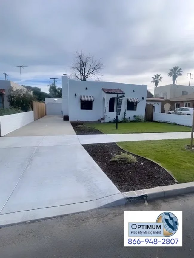 Building Photo - 712 E H St