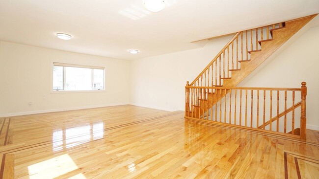 Building Photo - 255 Merry Mount St