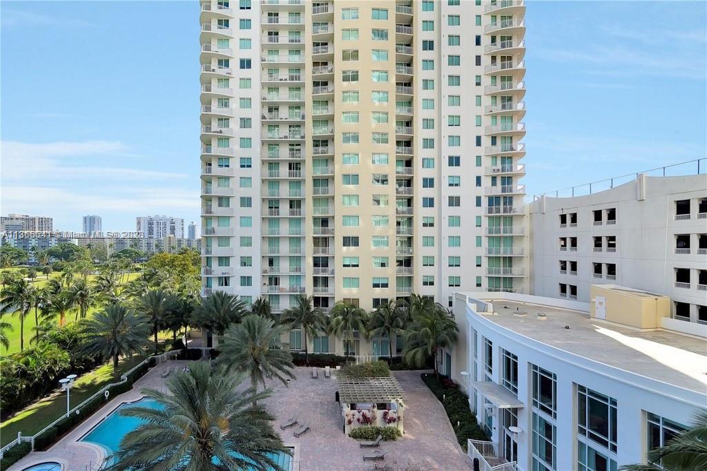 Primary Photo - 1745 E Hallandale Beach Blvd