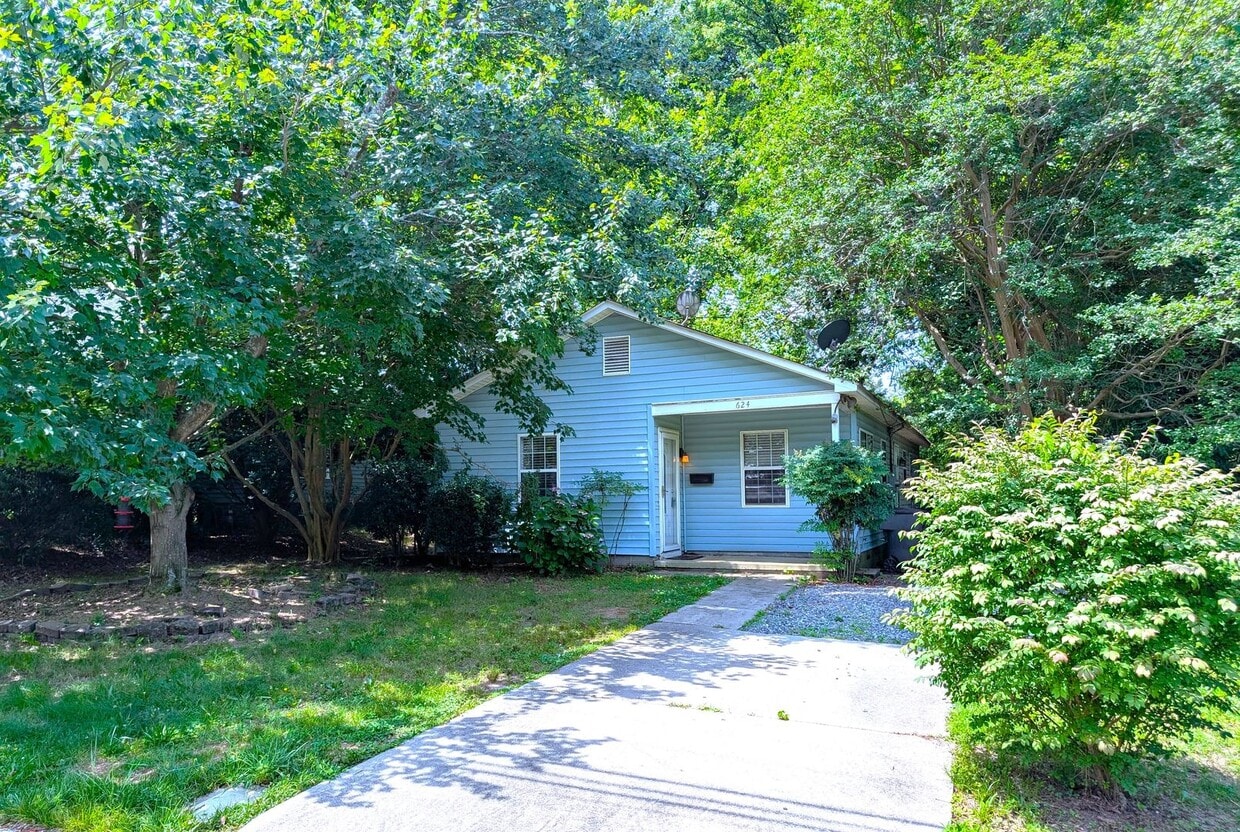 Minutes from Plaza Midwood/Uptown! Belmon... - Minutes from Plaza Midwood/Uptown!  Belmon...