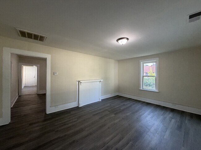 Foto del edificio - 657 27th St SW