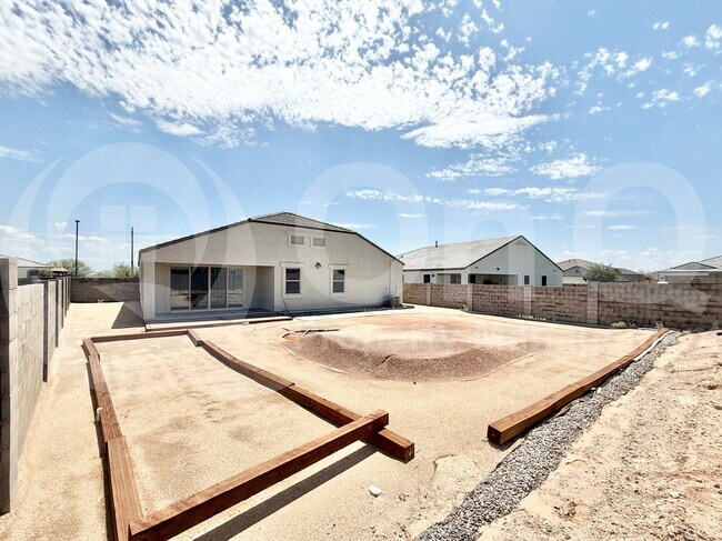 Foto del edificio - 30932 W Verde Ln