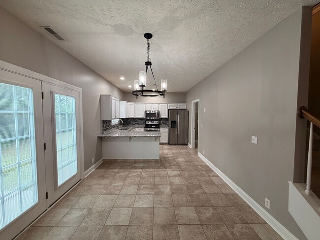Building Photo - Spacious 3 BR 2 Bath + Bonus in Cul de Sac in Murfreesboro!