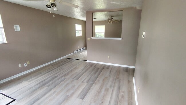 Building Photo - 1016 Arrowhead Dr