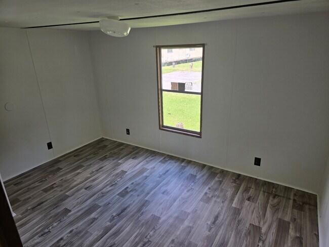 Foto del edificio - 8582 Rye Patch Rd