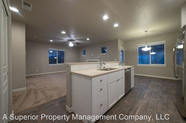 Building Photo - 3 br, 2.5 bath House - 2971 NE Quiet Canyo...