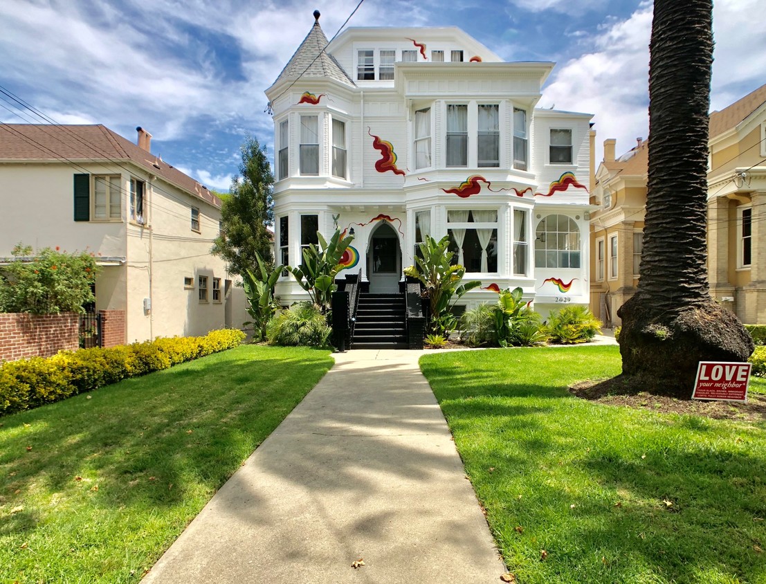 2029 Central Ave Unit 1, Alameda, CA 94501 Apartment for Rent in