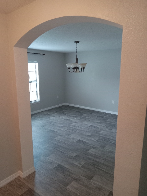 Building Photo - 2395 Bexley Dr