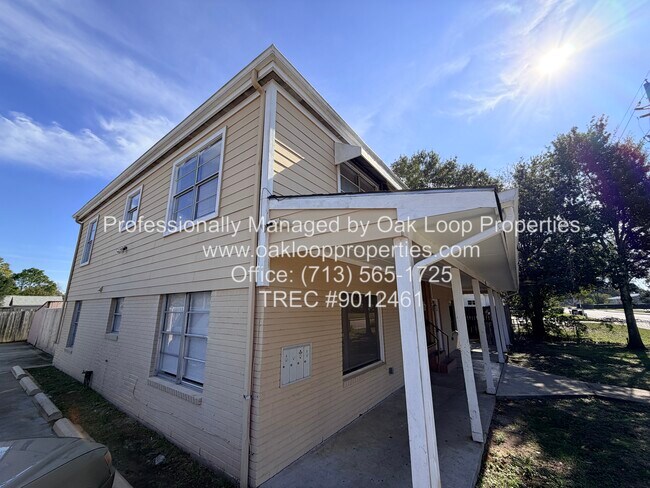 Building Photo - 1414 East Ave