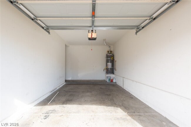 Building Photo - 5855 Valley Dr