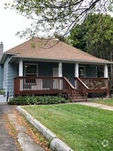 Building Photo - 1300 Byron St