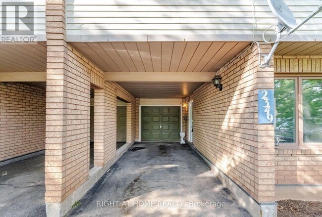 Building Photo - 2349 Strawfield Ct