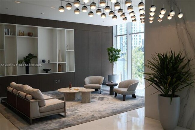 Building Photo - 300 Biscayne Blvd Way