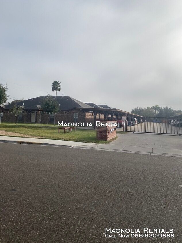 Primary Photo - 1610 N Inspiration Rd