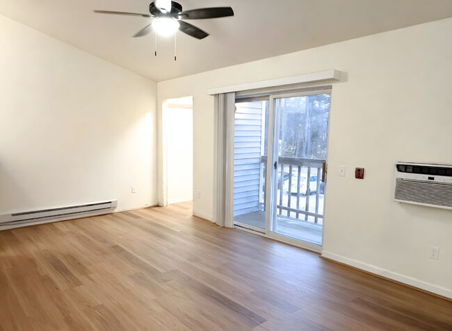 Foto del edificio - Pinebrook Corner Apartments