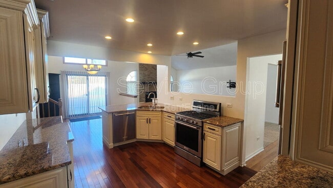 Building Photo - 1322 Foxford Ln