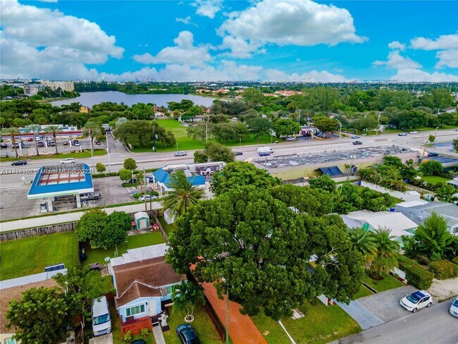 Foto del edificio - 2531 Sherman St