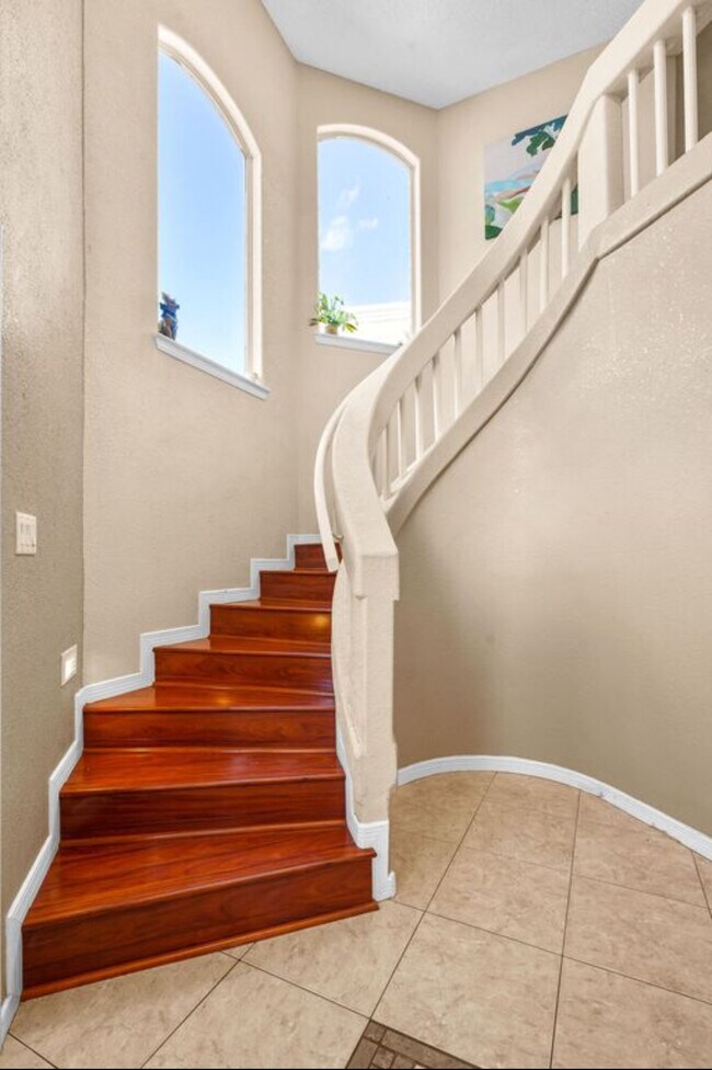 Building Photo - 3208 Tierra Pura Pl