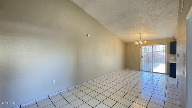 Foto del edificio - 11040 Sunshine Ct