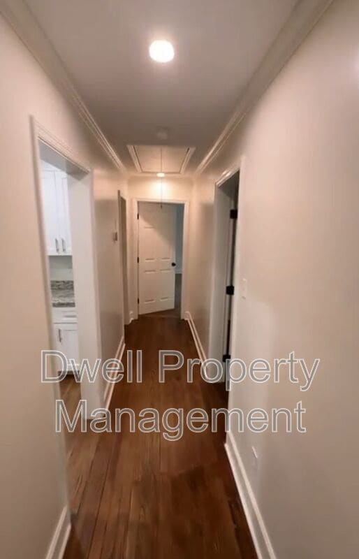 Building Photo - 1008 Merry St