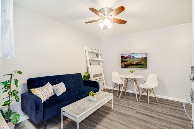 Building Photo - 2 br, 1 bath Duplex - 2003-2005 Crosby Ave...
