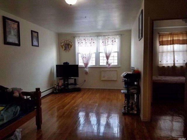 Foto del edificio - 102-17 Lewis Ave