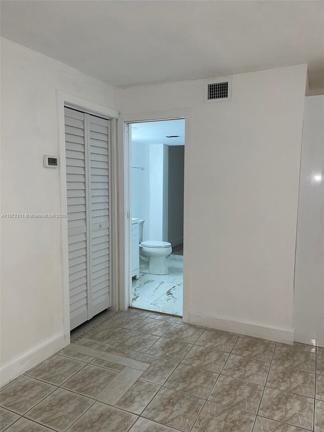Foto del edificio - 1405 NW 121st St