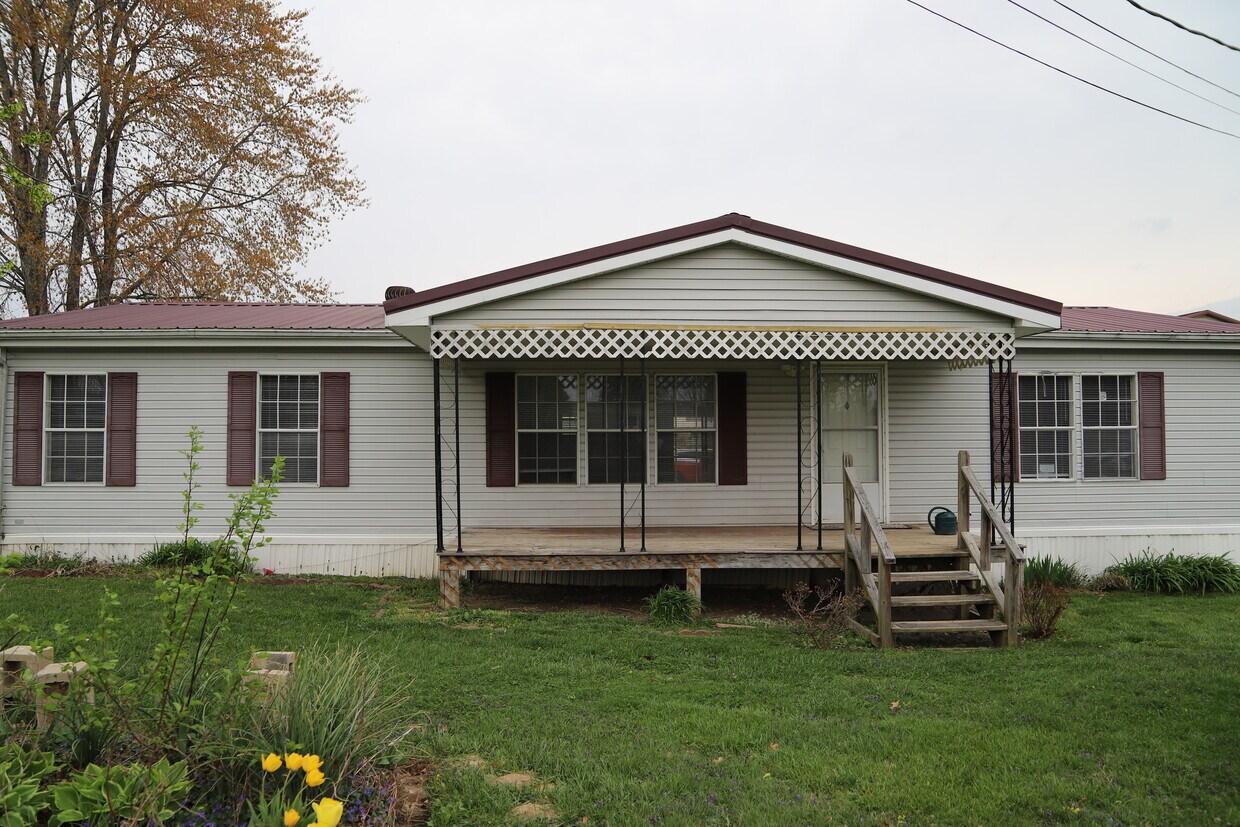 88 Peachtree Ln, Corbin, KY 40701 House Rental in Corbin, KY