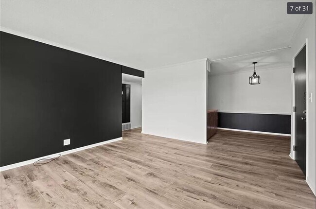 Foto del edificio - 2807 Pembroke Ln