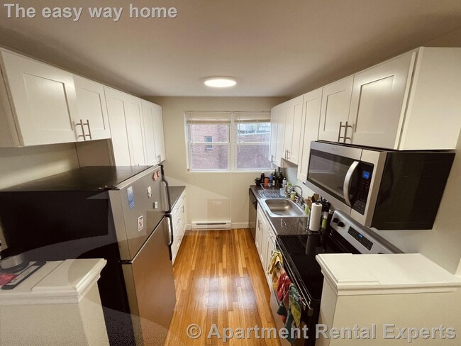 Building Photo - 402 Highland Ave