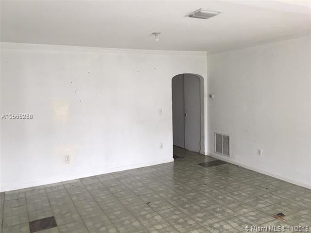 Building Photo - 820 NW 65th St