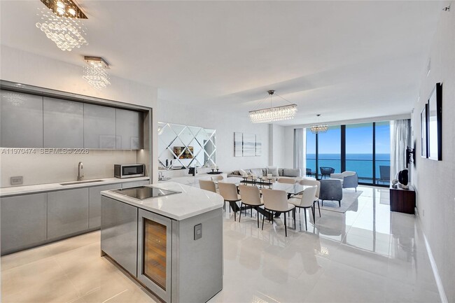 Building Photo - 18975 Collins Ave