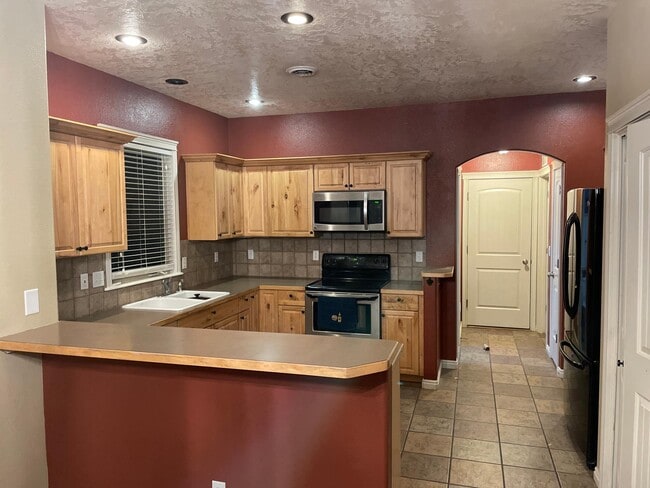 Kitchen - 2693 E Rome Dr