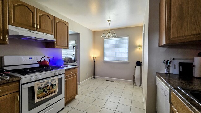 Foto del edificio - 5 Oakmont Ct