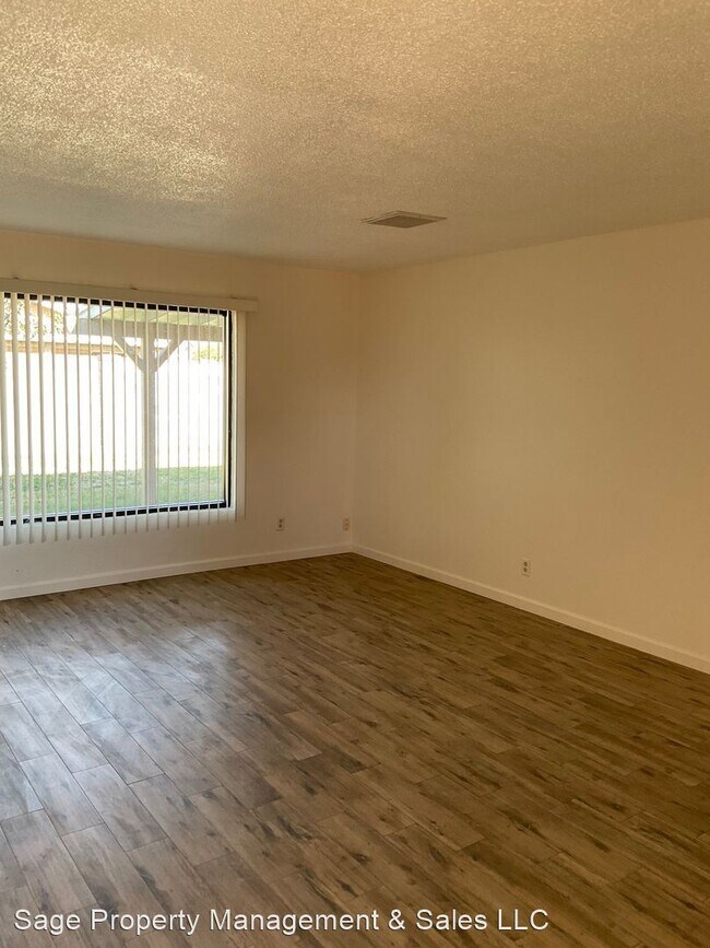 Building Photo - 3 br, 2 bath House - 8436 E Cambridge Ave