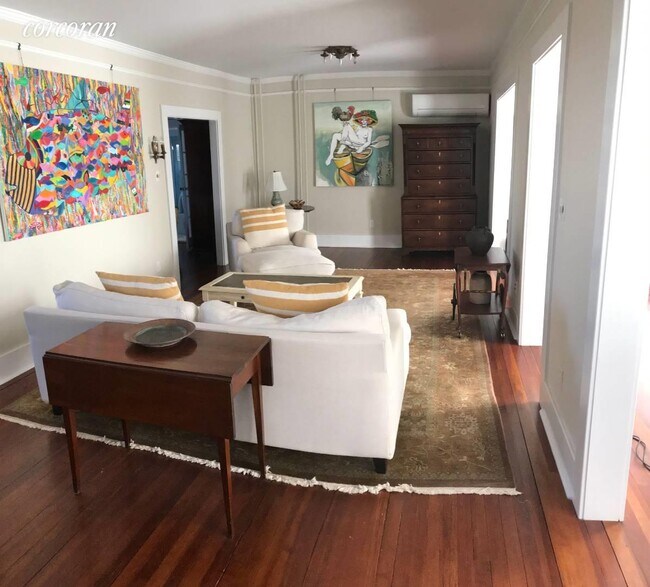 Foto del edificio - 72 S Elroy Dr