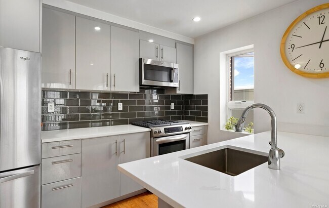 Building Photo - 63-34 Fresh Pond Rd