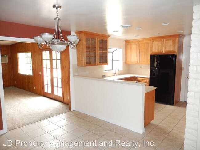 Building Photo - 3 br, 2 bath House - 1498 Country Crest Dr