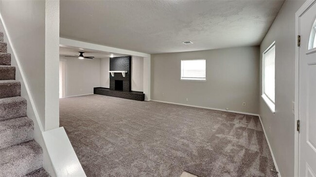 Building Photo - 3041 SW 64th Terrace