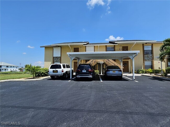 Foto del edificio - 521 SW 47th Terrace