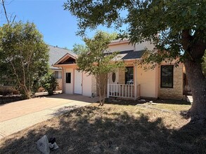 Building Photo - 16821 Whitebrush Loop