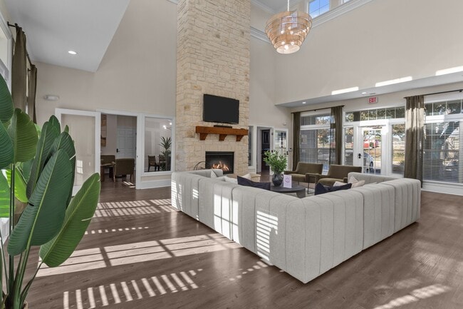 Building Photo - The Residence at CTM