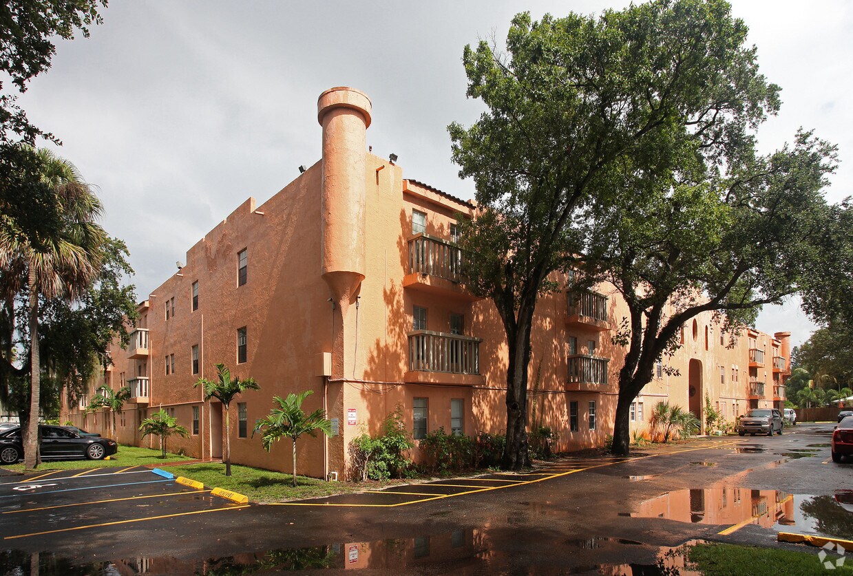 Riverside Manor Apartments Fort Lauderdale, FL