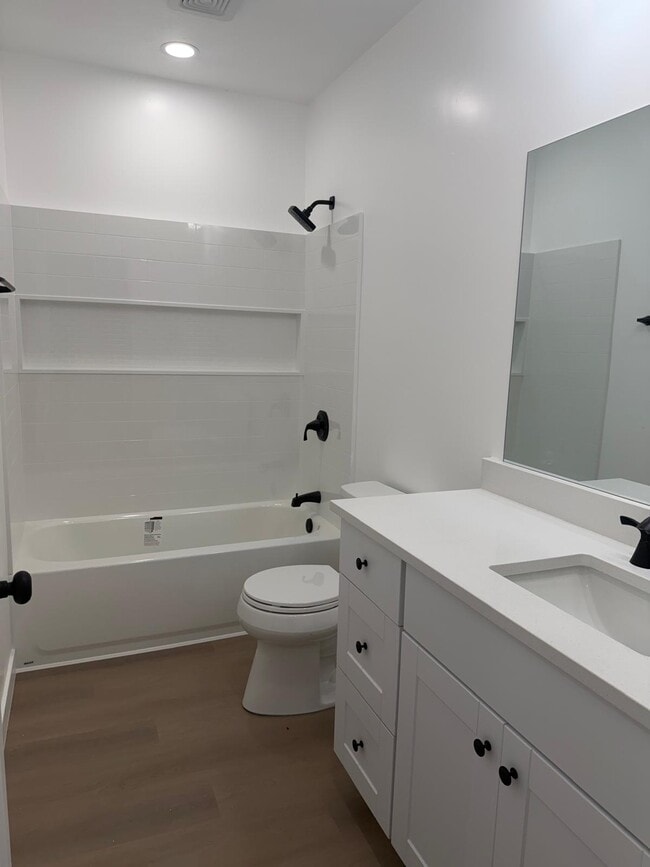 Foto del edificio - 13836 S Greenford Ln