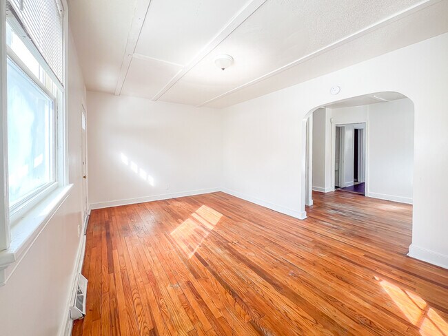 Foto del edificio - 1113 Evergreen Ave