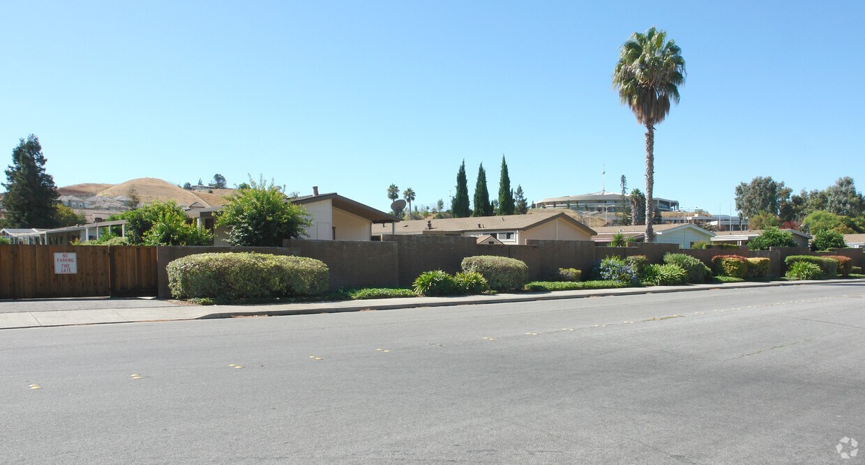 Primary Photo - 2320 Canoas Garden Ave